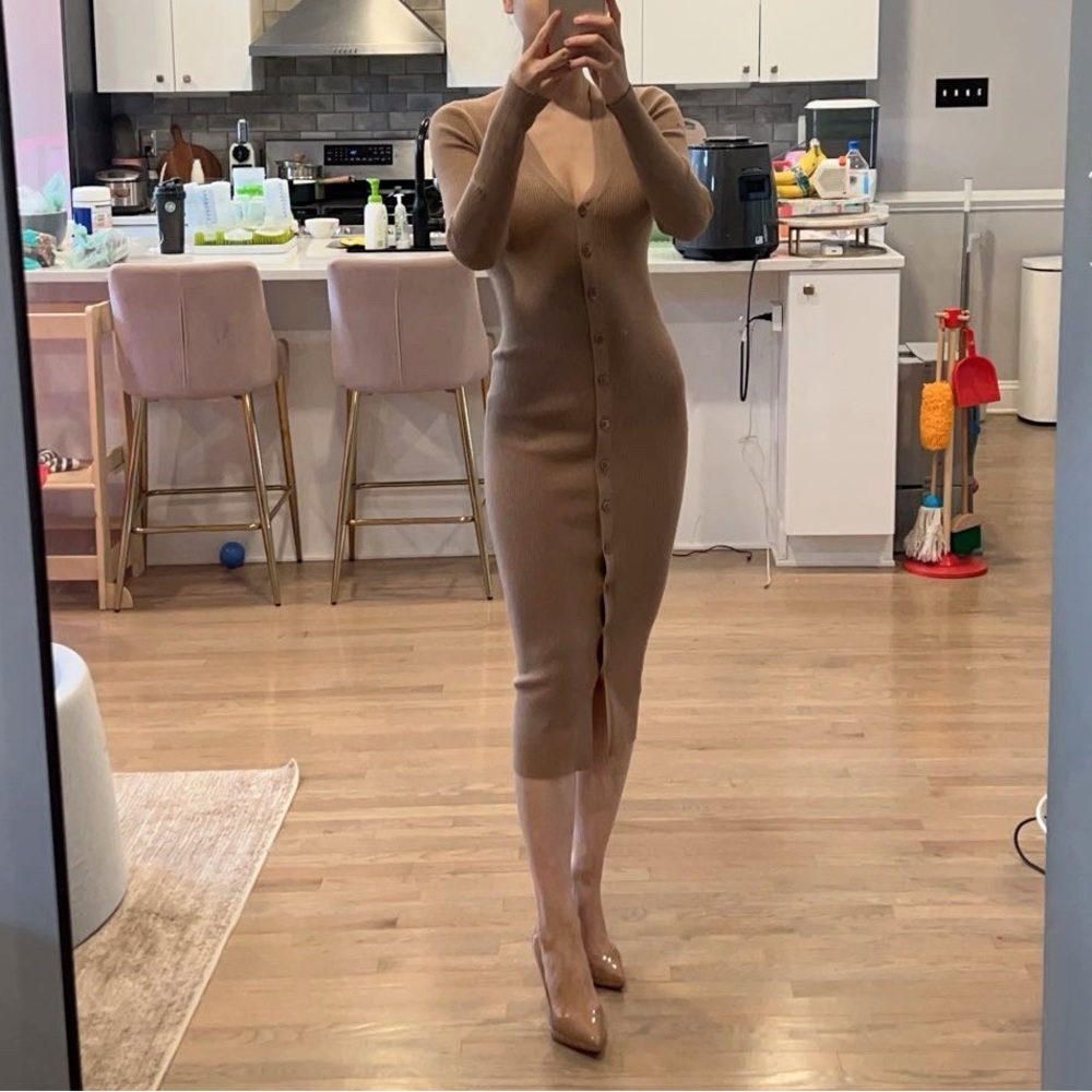 Aritzia Wilfred Tavola dress in Xs